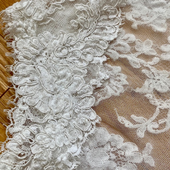 Alencon (French) ivory lace wedding dress bolero (topper) by Paloma Blanca - Picture 5 of 10